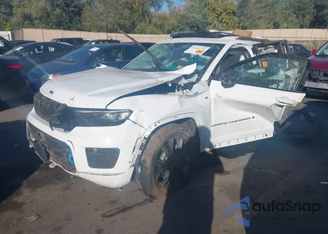 2023 Jeep Grand Cherokee 4Xe 30Th Anniversary z USA, uszkodzony, nr VIN 1C4RJYB68P8905697